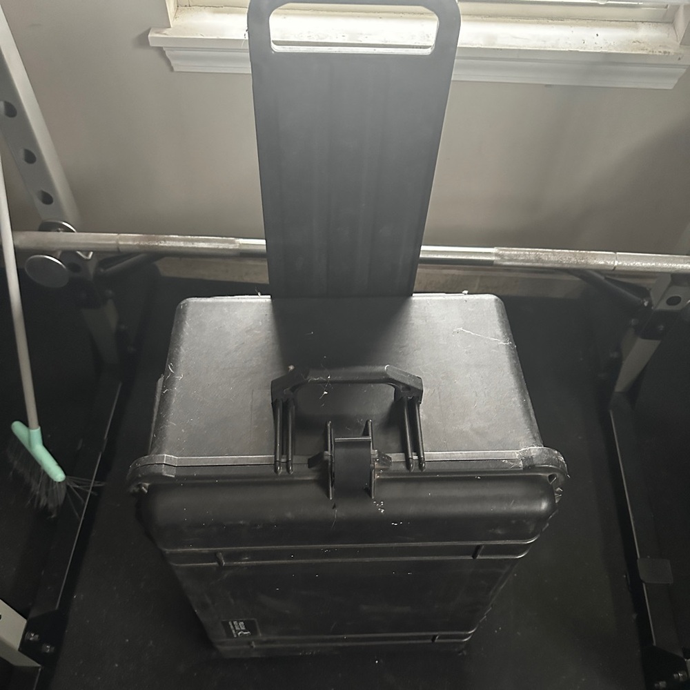 1x Pelican 1620 with partial foam insertts.